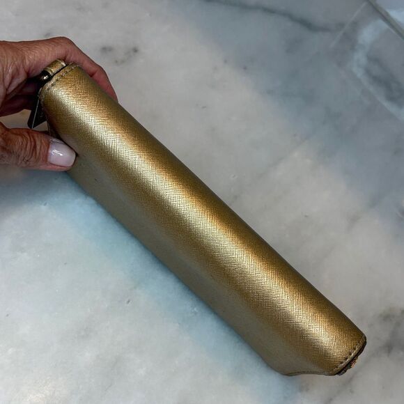 Michael Kors Saffiano Leather Full Zip Jet Set Continental Wallet - Picture 11 of 16